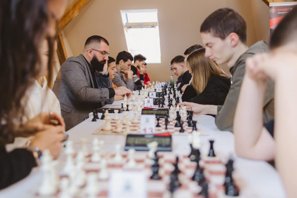 0-02-05-a9d989b6eef4ef5bae9ec81ecaf646502a8f7832d1e81499d639086dc4d729b4_db80cbc630e99d07